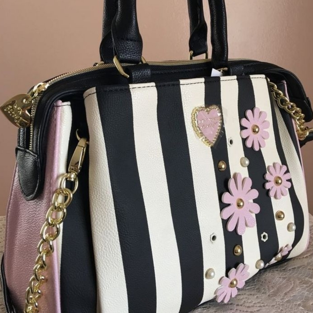 Betsey Johnson purse